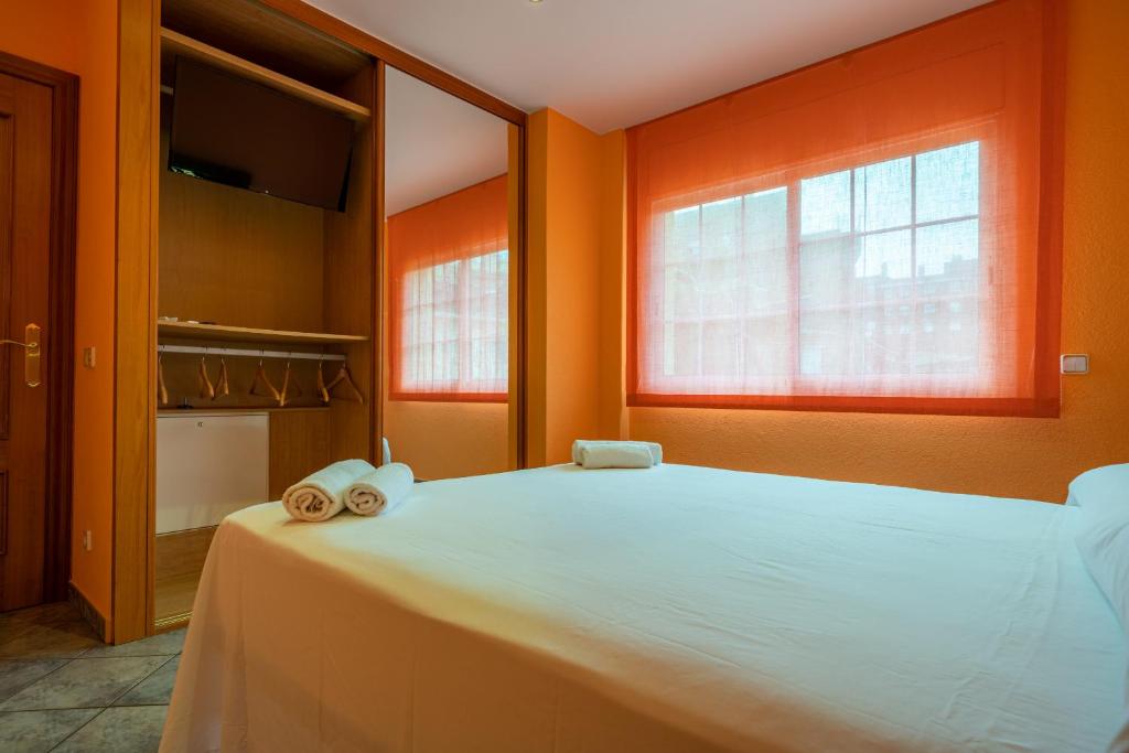 HomeHolidaysRentals Romeo - Costa Brava, Blanes – Updated ...