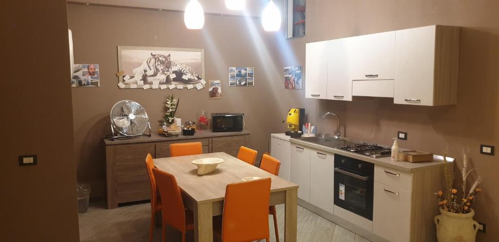 Η κουζίνα ή μικρή κουζίνα στο B&B Raggio di Sole Porto Empedocle