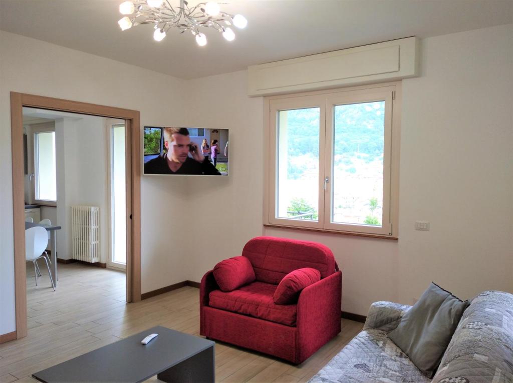 Telewizja i/lub zestaw kina domowego w obiekcie La Rosa del Lago