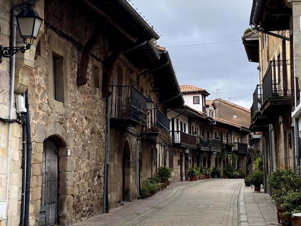 Fotografie z fotogalerie ubytování Apartamentos Torreones de Cartes v destinaci Cartes