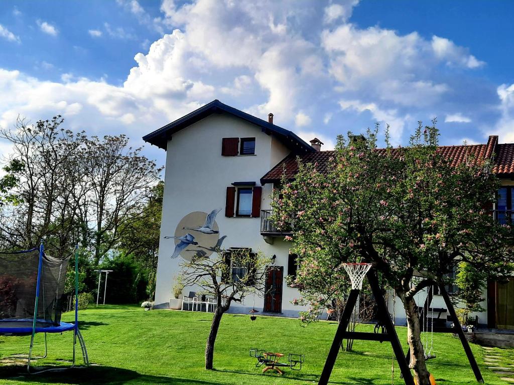 Vonkajšia záhrada v ubytovaní Cascina al Ponte