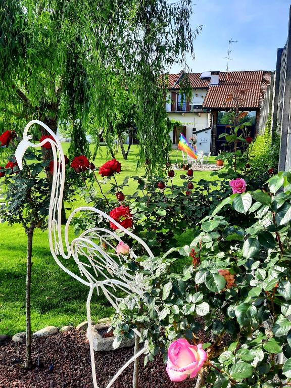 Vonkajšia záhrada v ubytovaní Cascina al Ponte