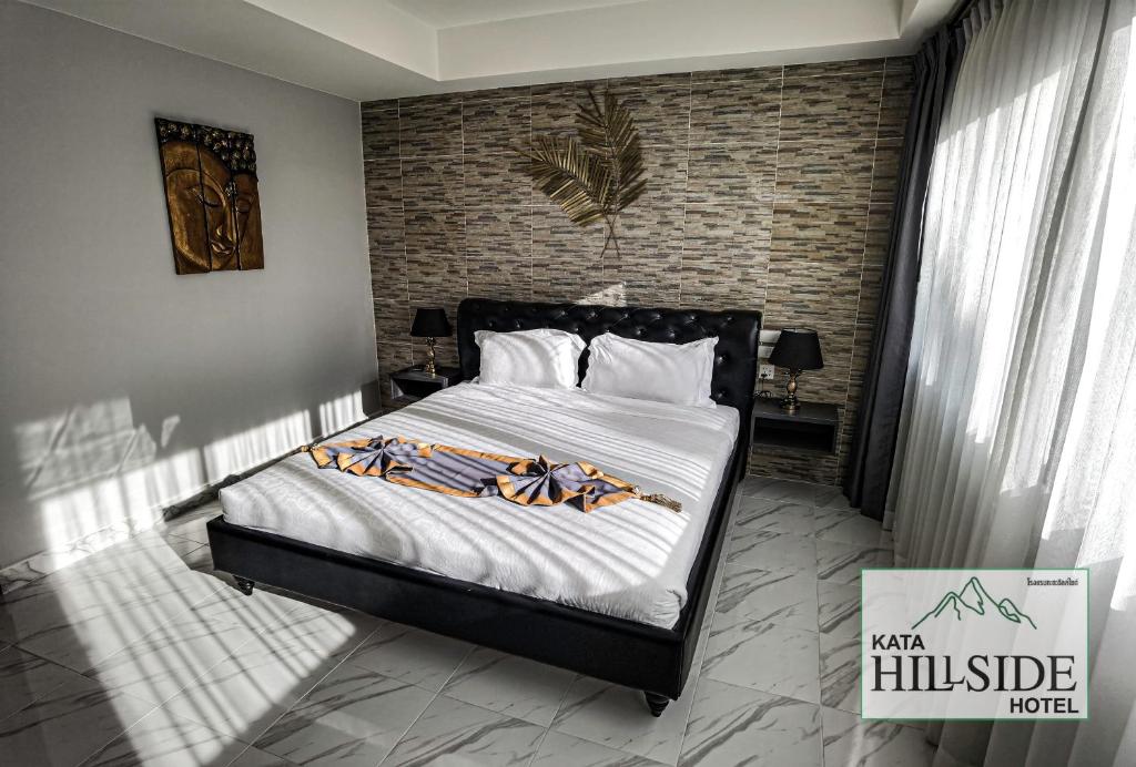 Postel nebo postele na pokoji v ubytování Kata Hillside Hotel