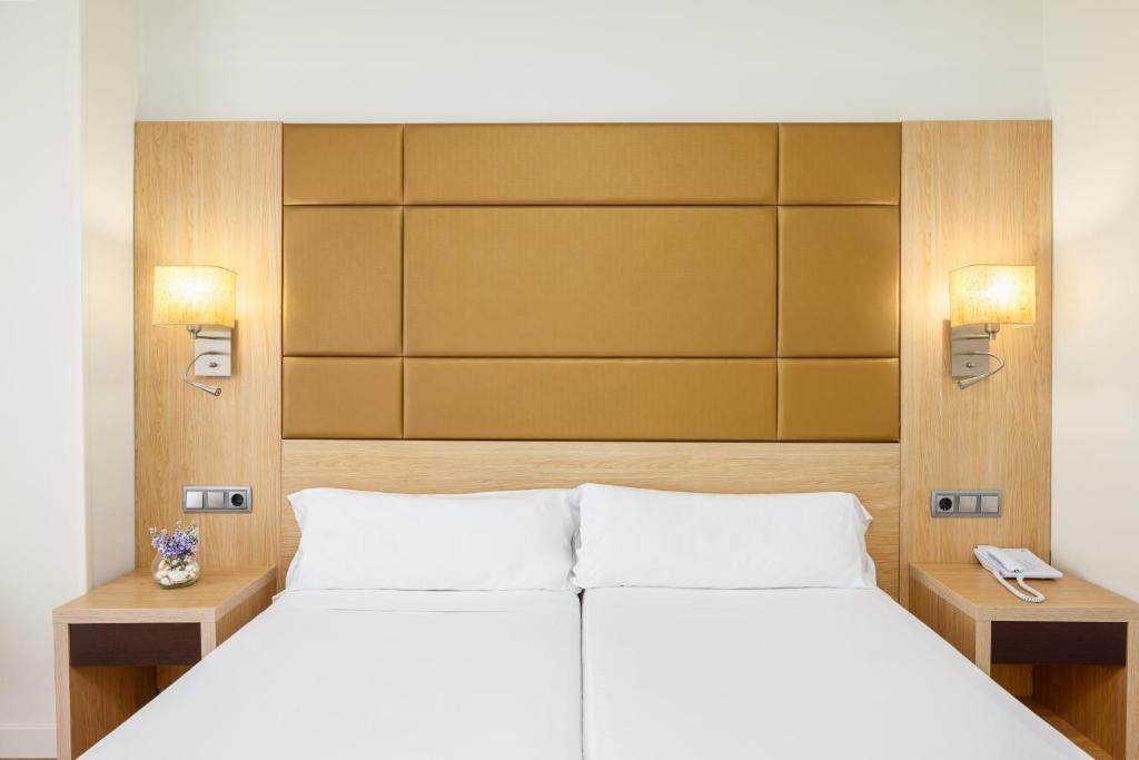 Virgen de los Reyes - Resim 34