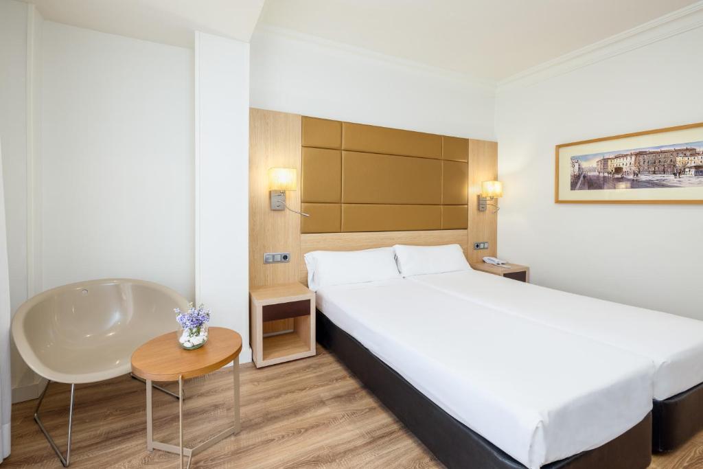 Virgen de los Reyes - Resim 32