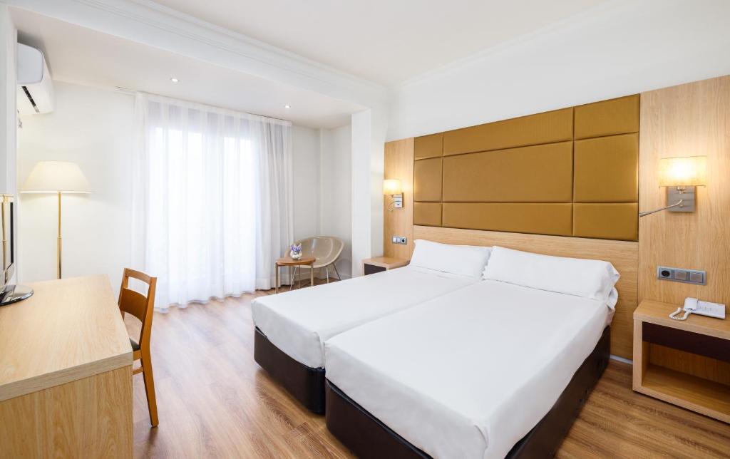Hotel Virgen de los Reyes, Sevilla – Bijgewerkte prijzen 2023