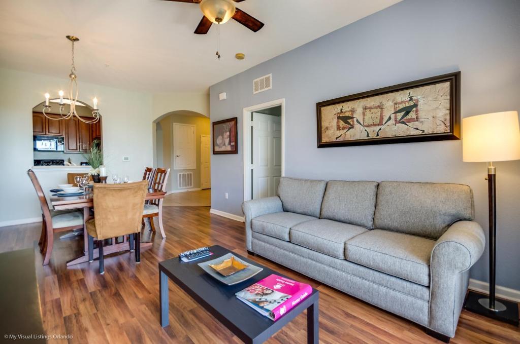 Beautiful PET FRIENDLY Condo Near Pool