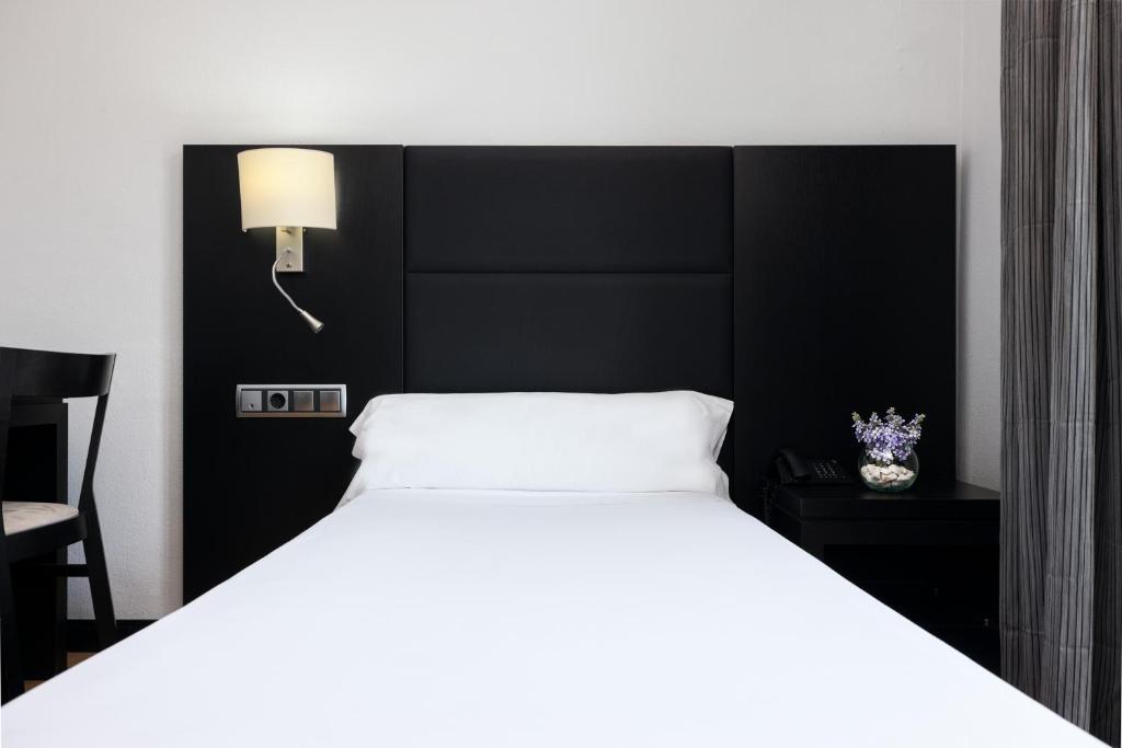 Virgen de los Reyes - Resim 37