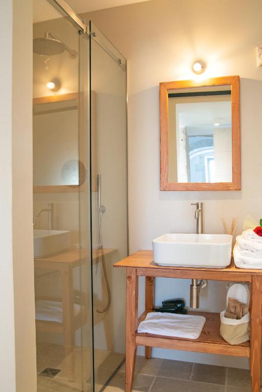A bathroom at Dimore Angiulli - Trulli di Charme