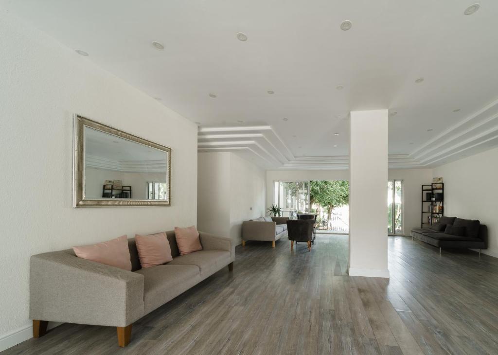 A seating area at Hotel Centro Bodrum