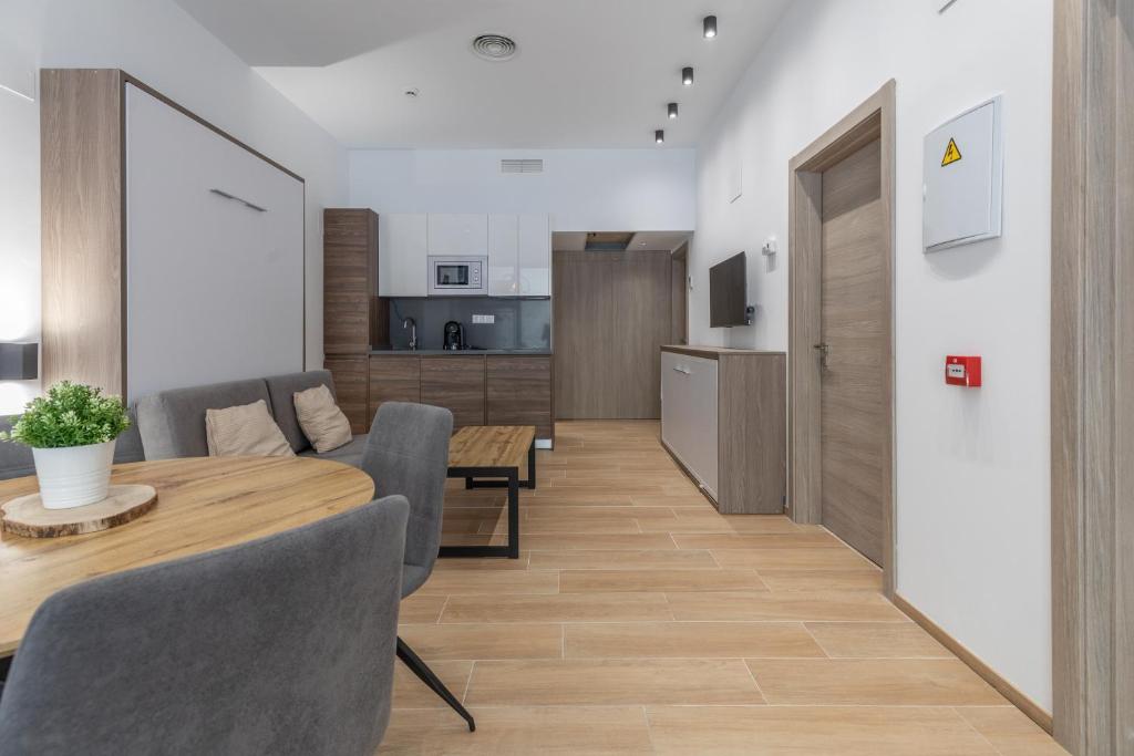 Travel Habitat Benimaclet Vista Hermosa Suites, Valencia ...