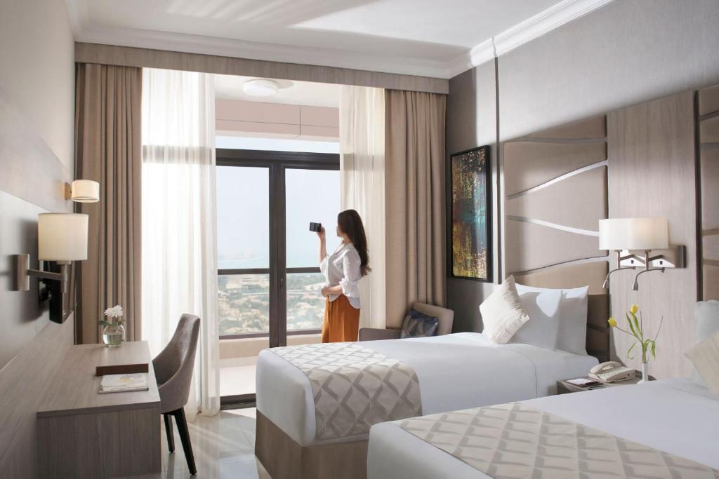 Two Seasons Hotel & Apartments - Resim 7