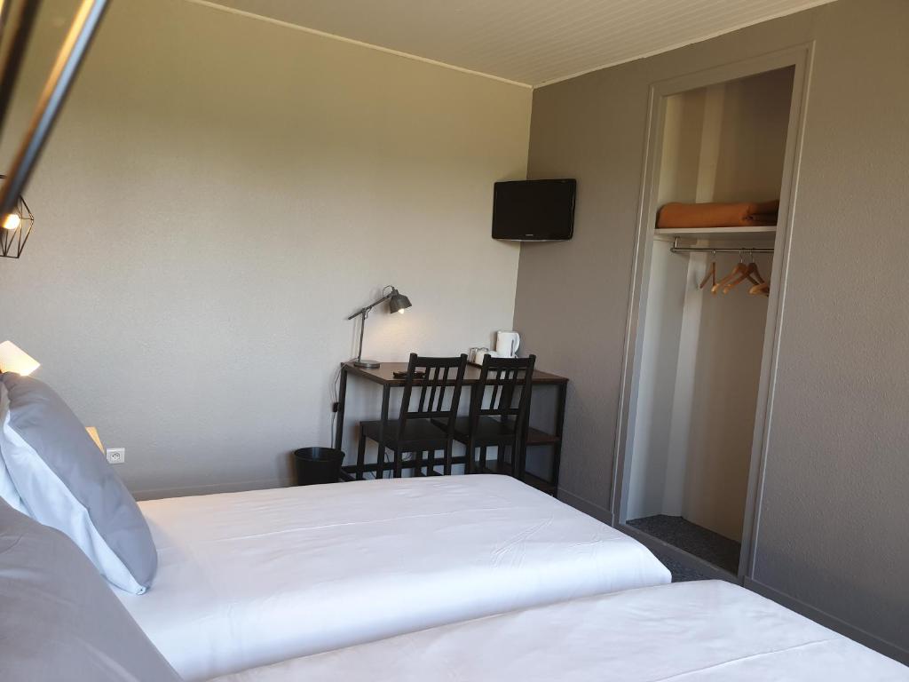 Auberge du Bois de l'étang - Motel les Tilleuls - Chambre Lits Jumeaux Avec Vue Sur Jardin