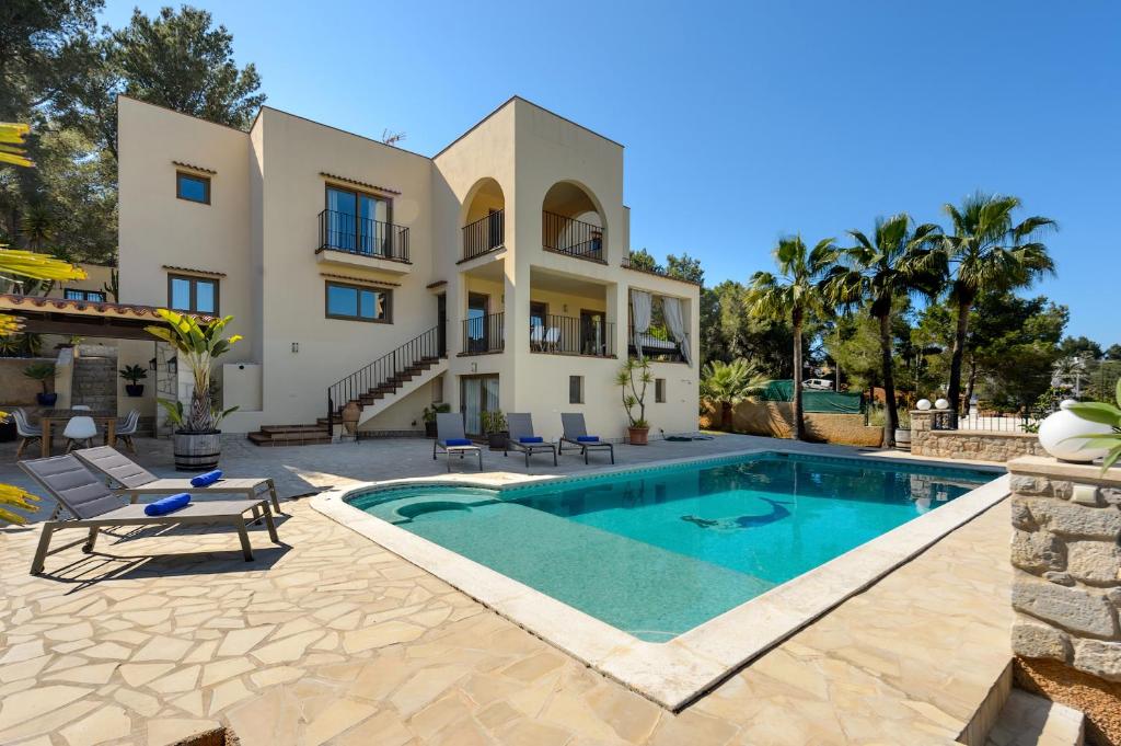 Πισίνα στο ή κοντά στο Beautiful Villa Rafaella