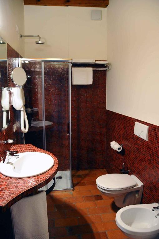Koupelna v ubytování Hotel Albergo al Sole
