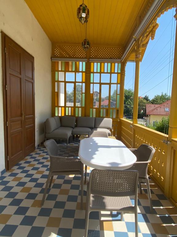 Balkón nebo terasa v ubytování Segesdy Villa