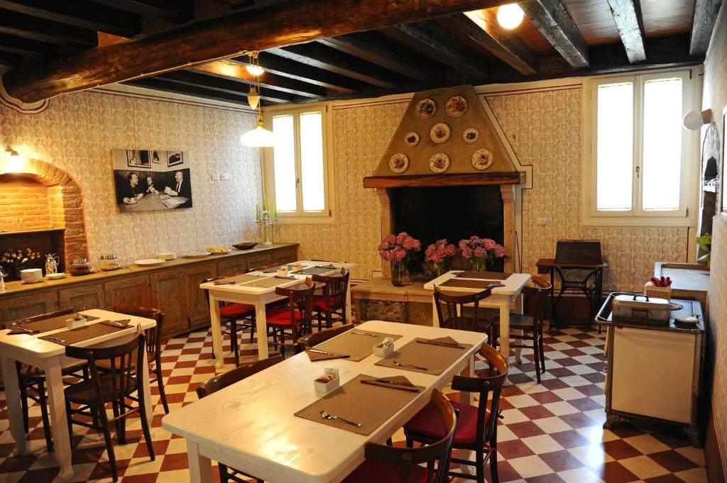 Posezení v ubytování Hotel Albergo al Sole