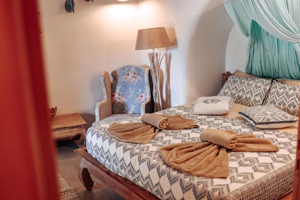 Ліжко або ліжка в номері ROCK VILLAS COMPLEX - Private Luxe Top Retreat - Castle and Sea View