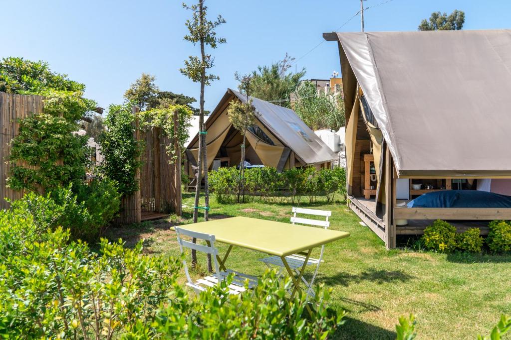 Zahrada ubytování Procida Camp & Resort - Ciraccio