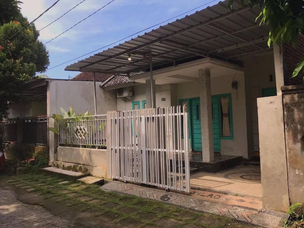 KAMAR LOMBOK – Comfortable, Accessible, Affordable