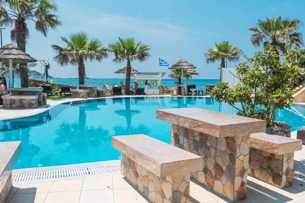 The swimming pool at or close to Mirage Arillas Studio Type B11