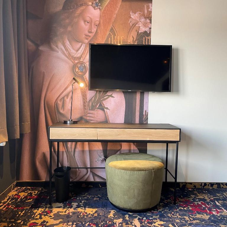 TV a/nebo společenská místnost v ubytování Hotel Montanus