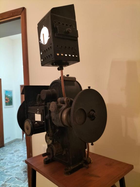 a machine on a table with a light on it at B&B Chapo in Catania