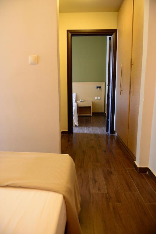 Ionion Hotel - Habitación Triple