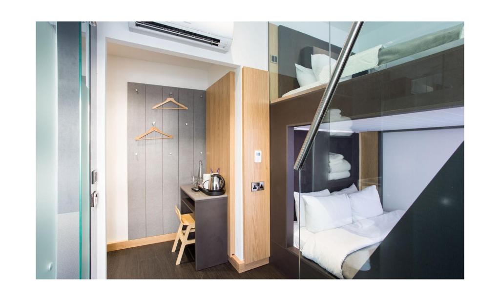 Postel nebo postele na pokoji v ubytování The Z Hotel Bath