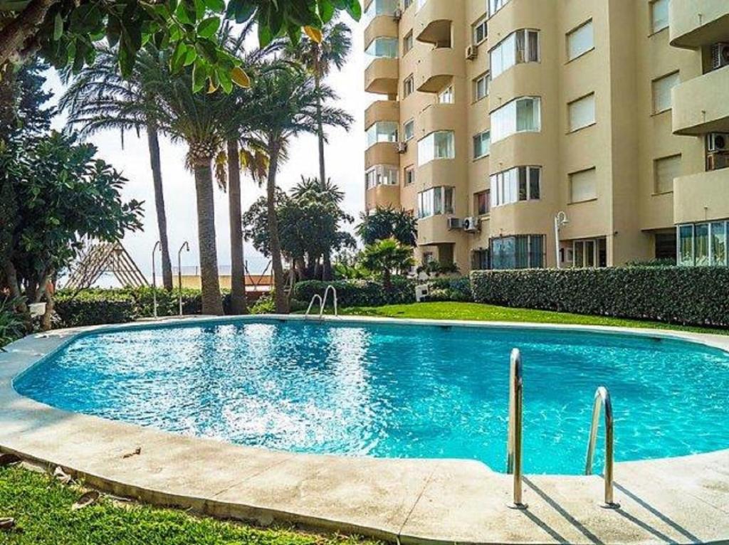 The swimming pool at or close to Gaviota
