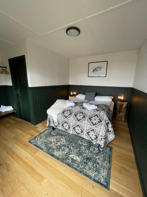 Aurora Lodge Hotel - 