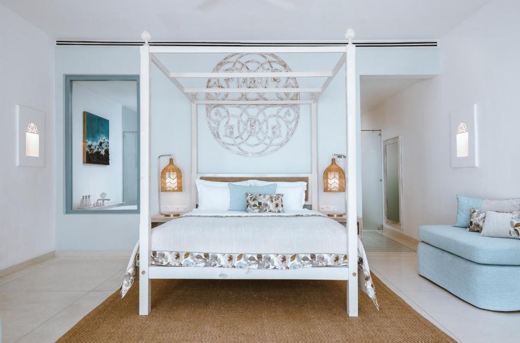 Postel nebo postele na pokoji v ubytování Selenya Talpe - Boutique Villa