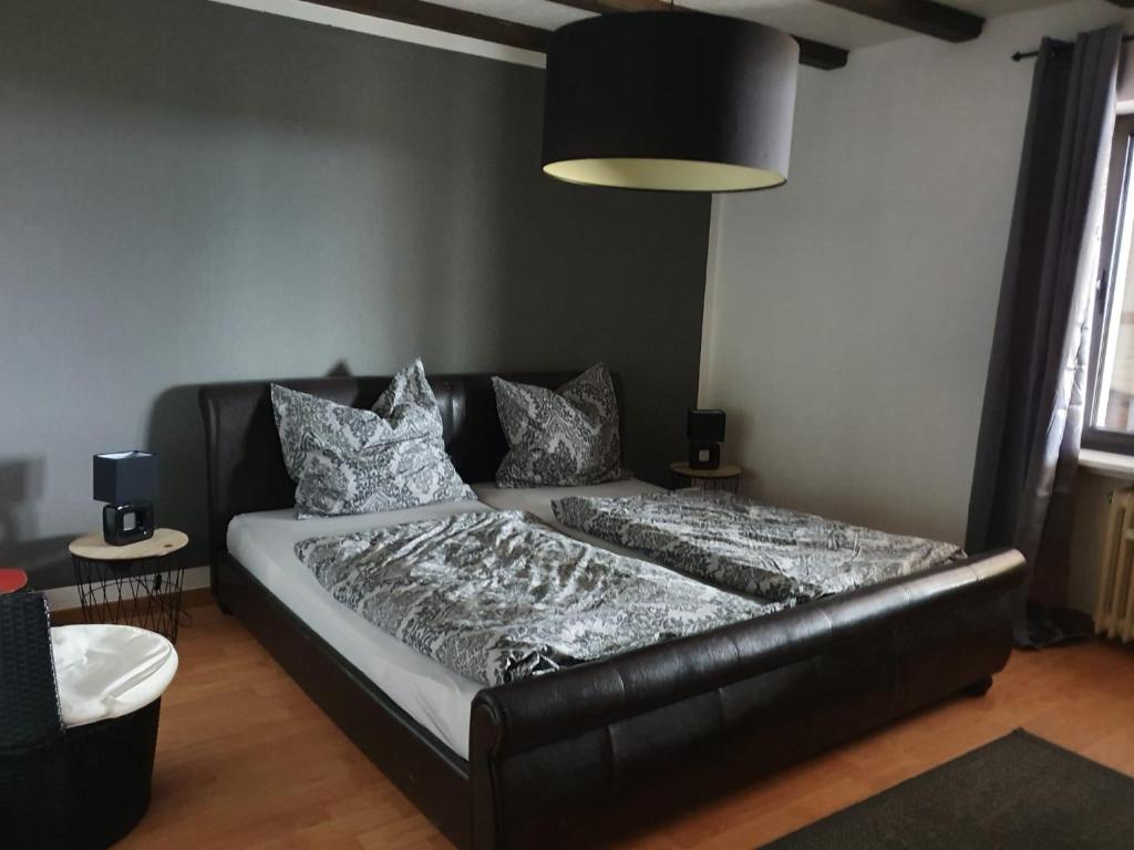 Postel nebo postele na pokoji v ubytování Schöne Aussicht