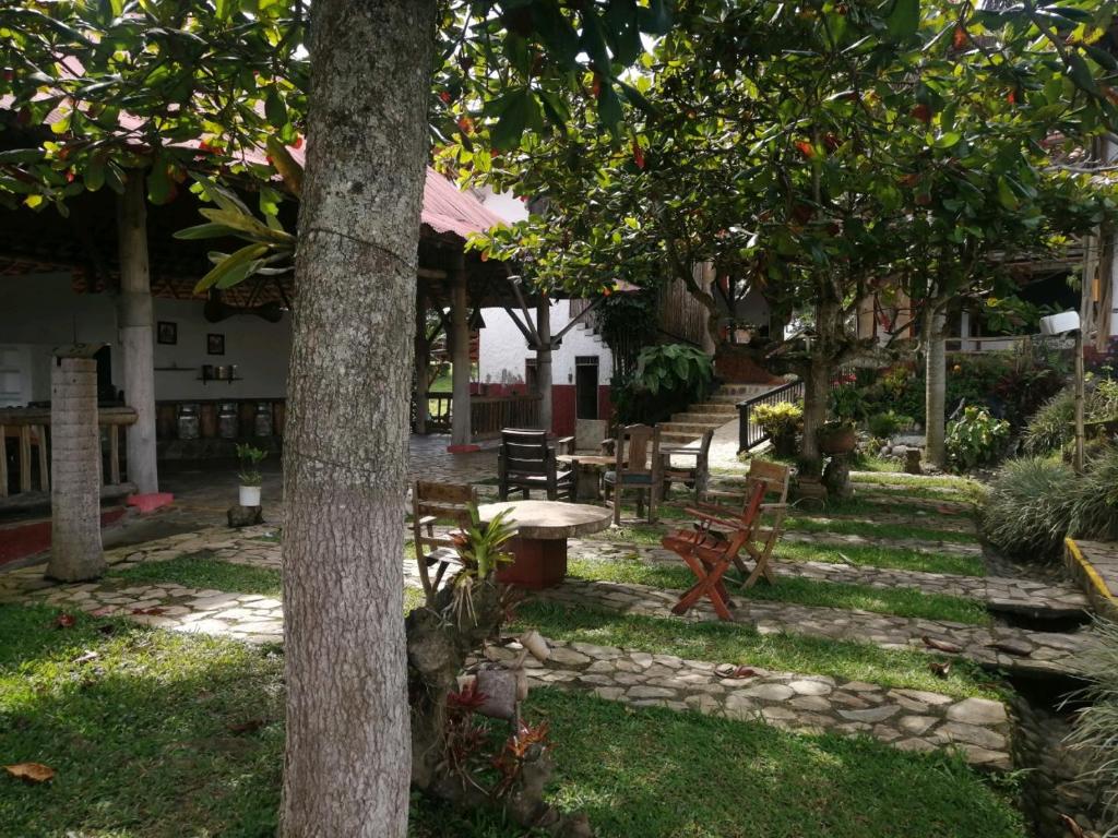 Aed väljaspool majutusasutust finca hotel palmas frente a panaca