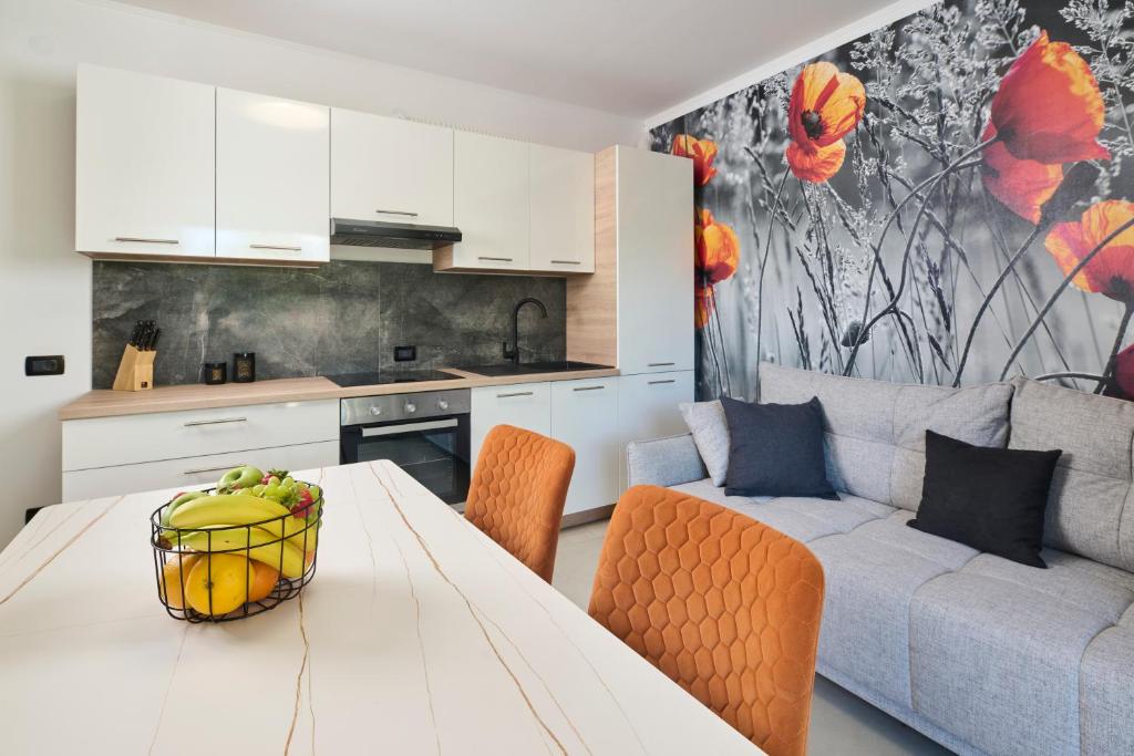 Kuchnia lub aneks kuchenny w obiekcie Apartments Dolcea