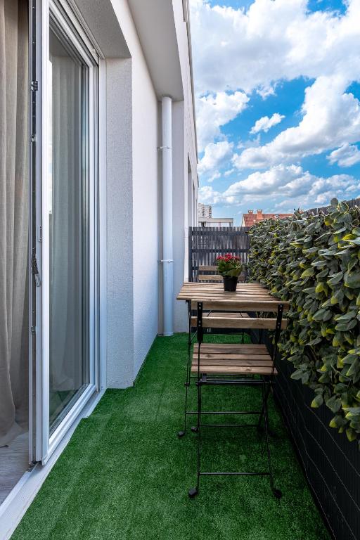 Balkón alebo terasa v ubytovaní Appartement lumineux de standing