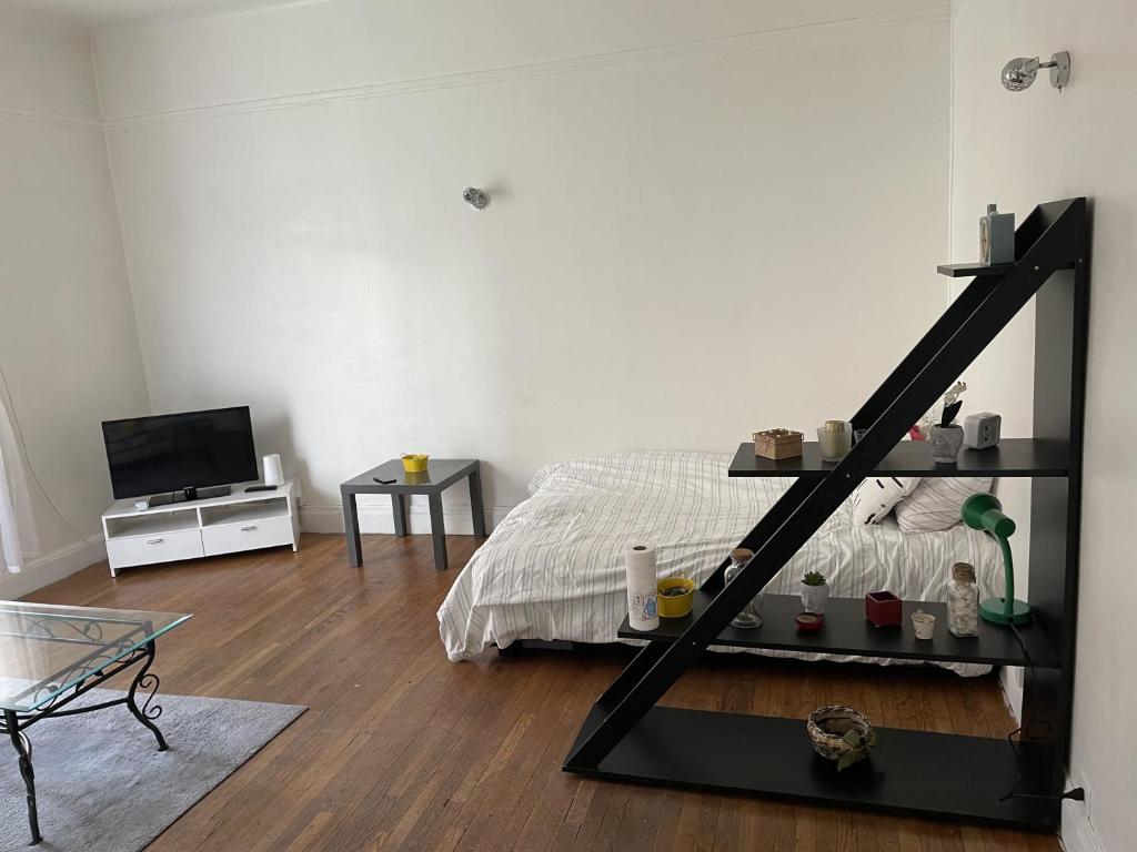 Photo de la galerie de l'établissement Grand F1 au centre-ville de Vichy, à Vichy