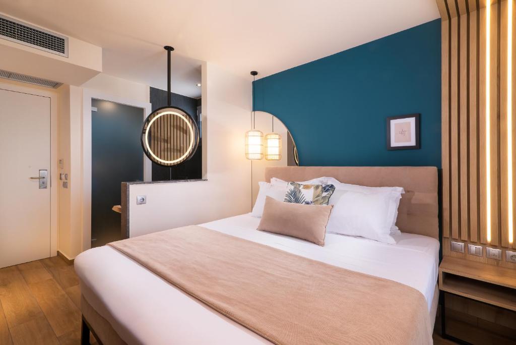 SKS Luxury Suites & Rooms - 14