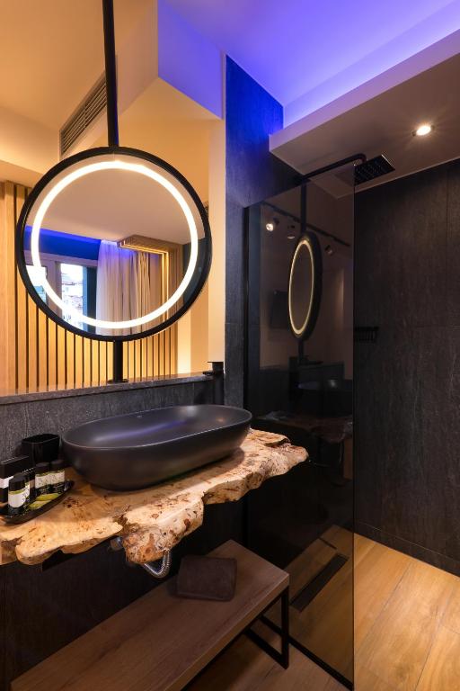 SKS Luxury Suites & Rooms - 18