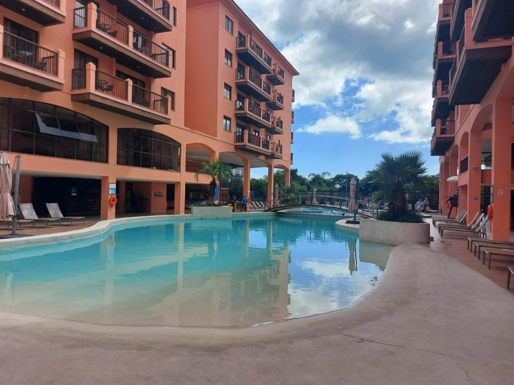 Hotel Jurerê Beach Village - Apto pé na areia 내부 또는 인근 수영장