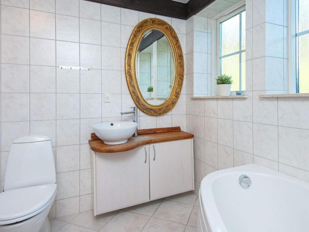 Koupelna v ubytování Holiday home Toftlund XLII