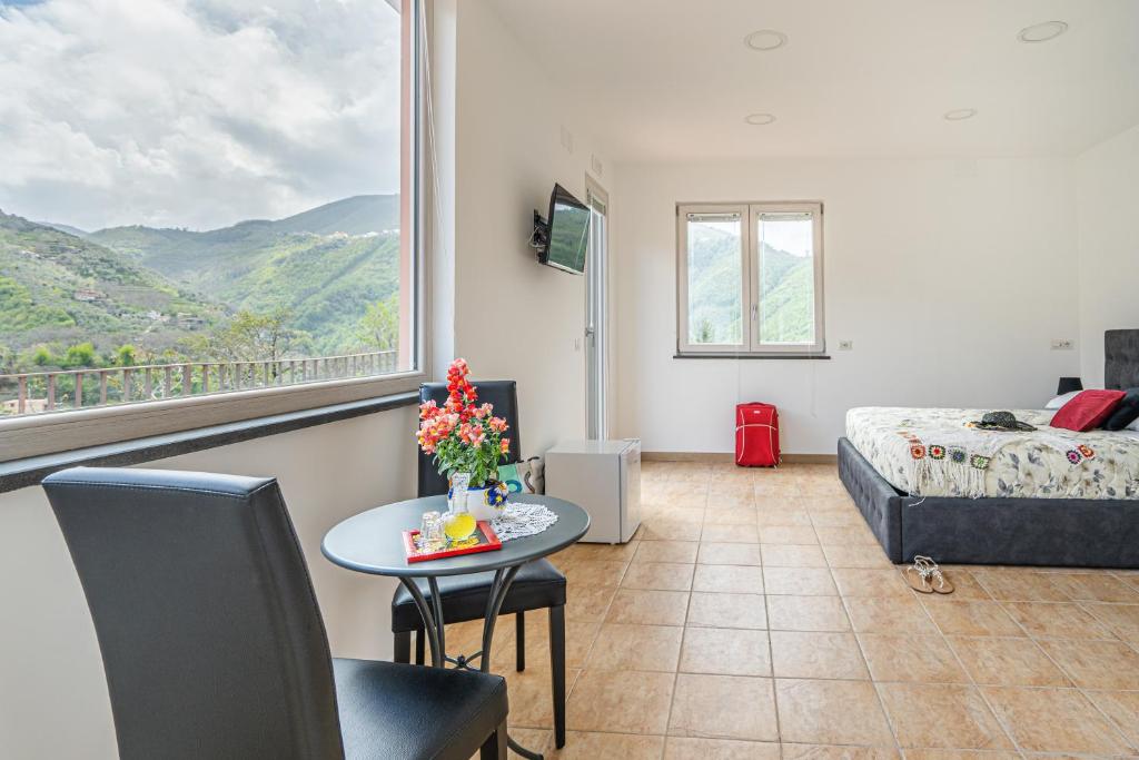 Nespecifikovaný výhled na hory nebo výhled na hory při pohledu z bed and breakfast