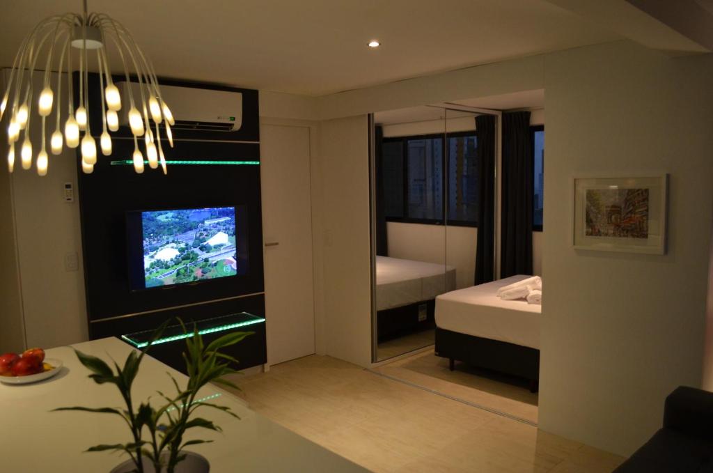  Goldenland Home Service