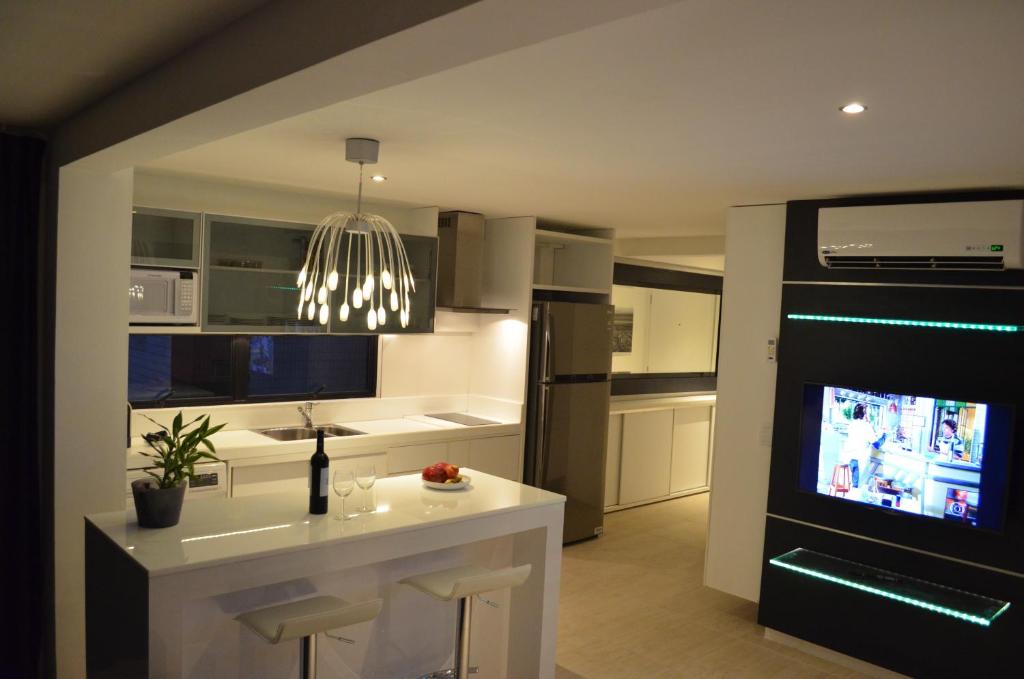  Goldenland Home Service