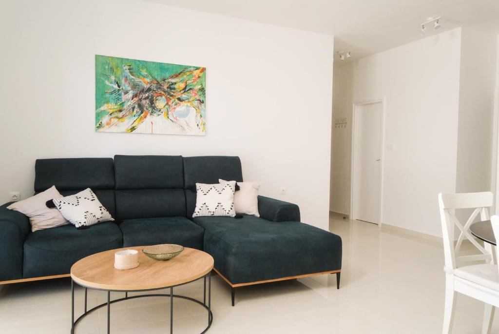 Posedenie v ubytovaní LUXURY APARTMENT MEJE