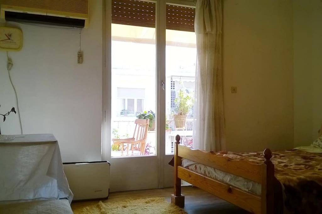 Posteľ alebo postele v izbe v ubytovaní PRIVATE BEDROOMS IN SHARED APARTMENT 135 SM ATHENS Center