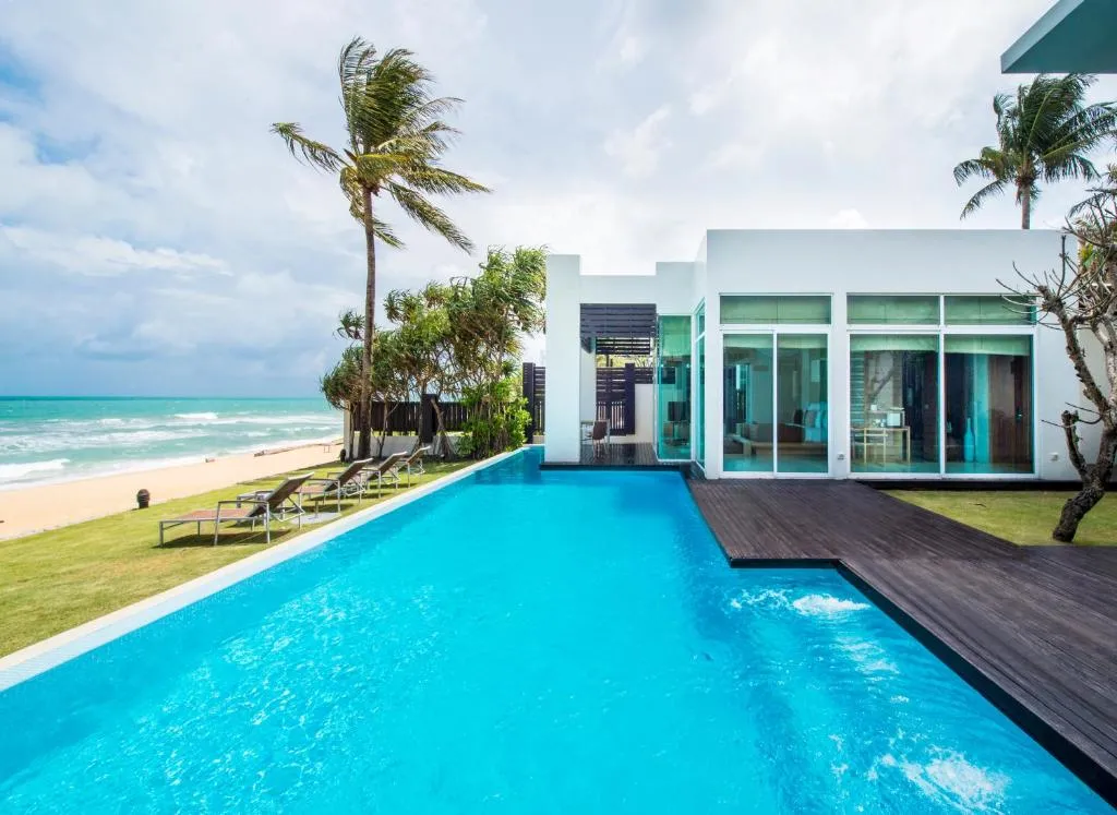 3 BR Beachfront Villa