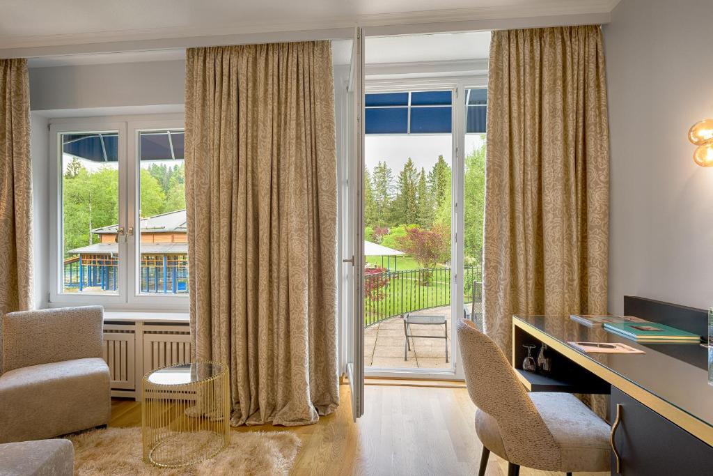 Parkhotel Adler - Deluxe Single Room