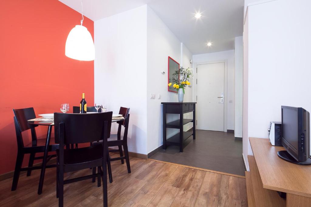 Inside Barcelona Apartments Sants - 3