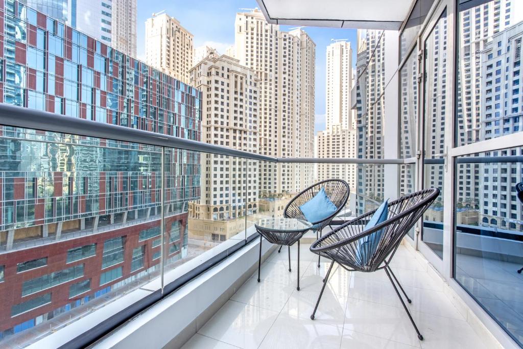 Gallery image of Icon Casa Living - Bay Central Tower JBR View in Dubai